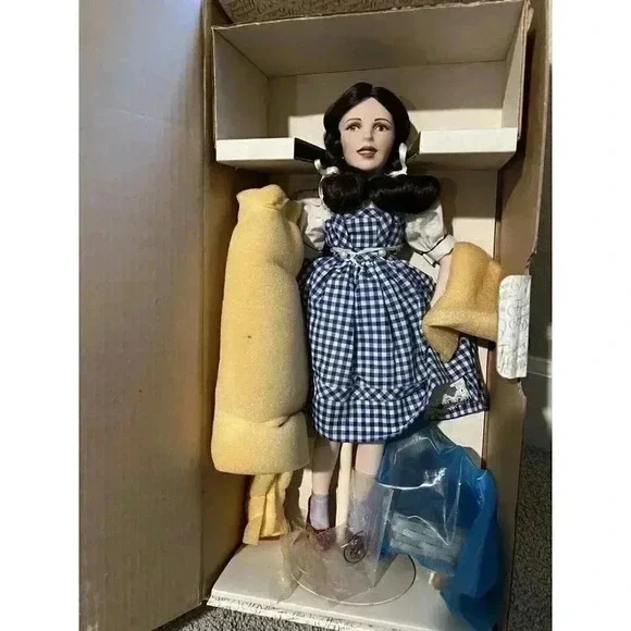 Franklin Mint Heirloom Dorothy Porcelian Doll Wizard Of Oz - Picture 1 of 5